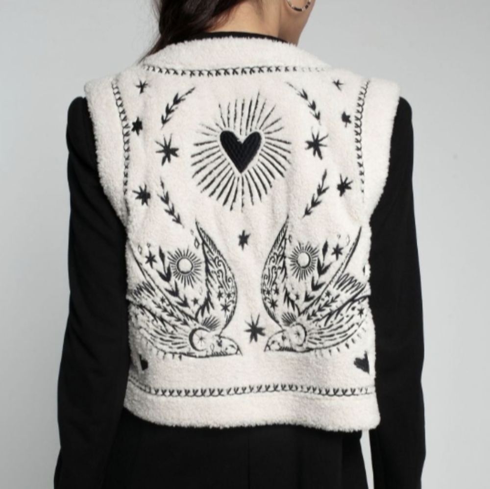 Embroidered Ivory Sherpa Vest with Black Motif